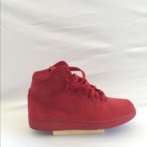 Air Jordan 1 red/suede size 4.5 boys